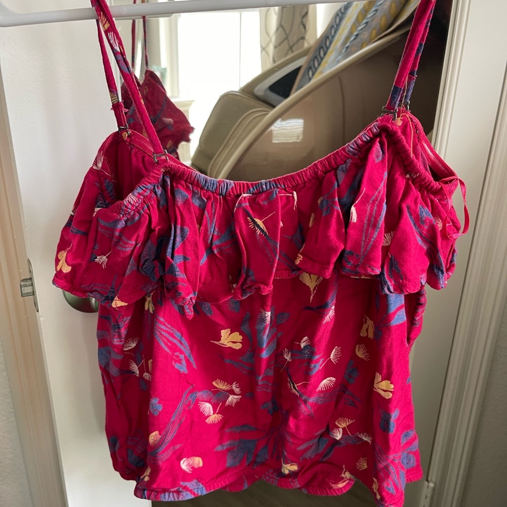 Roxy pink floral top
